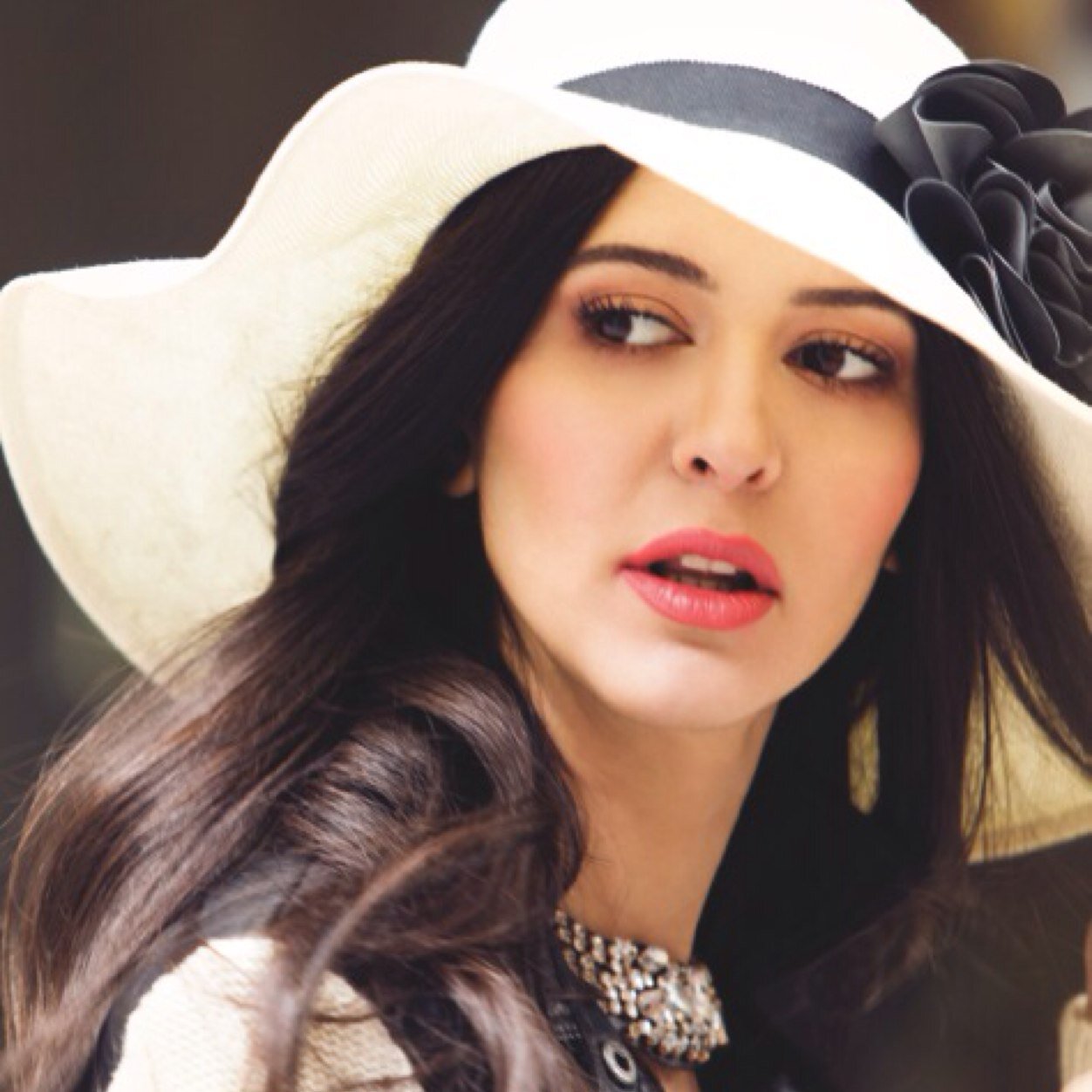 Instagram (ceylancapa)
Like FF (Fashion,Football)