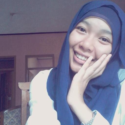 Sinta Ayu Lestari|Mahasiswi Ekonomi Syari'ah|Be a good & succes woman Amien