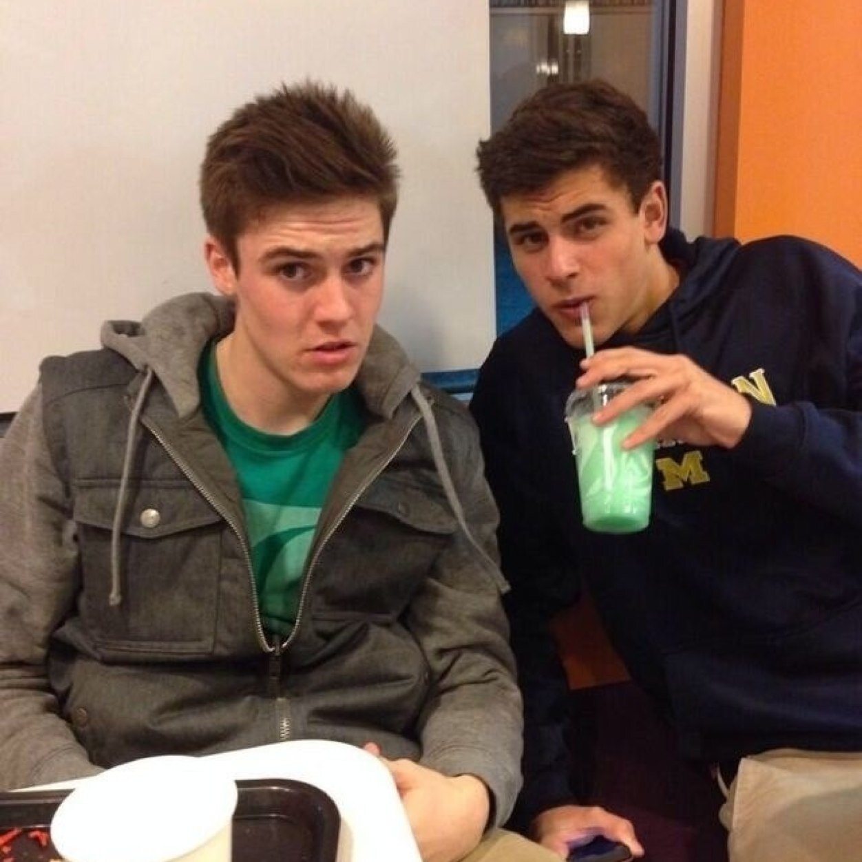 Follow @fxckgilinskyy bc I just gave you a free follow i follow back on that account @fxckgilinskyy @fxckgilinskyy