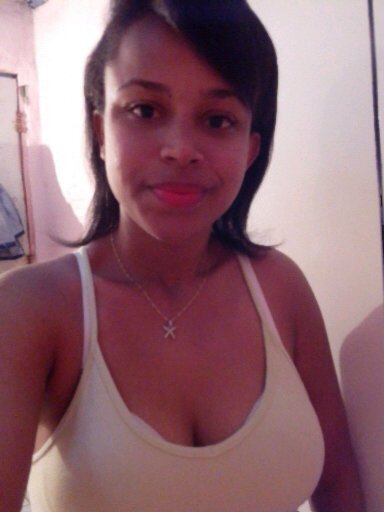 Silva2Gessica's profile picture. 