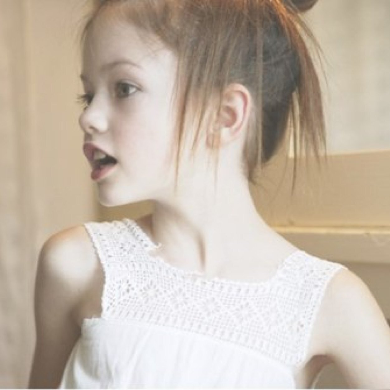 lcnnox's profile picture. Hi, I'm Lennox and I'm 8 years old! I don't know where my parents are...