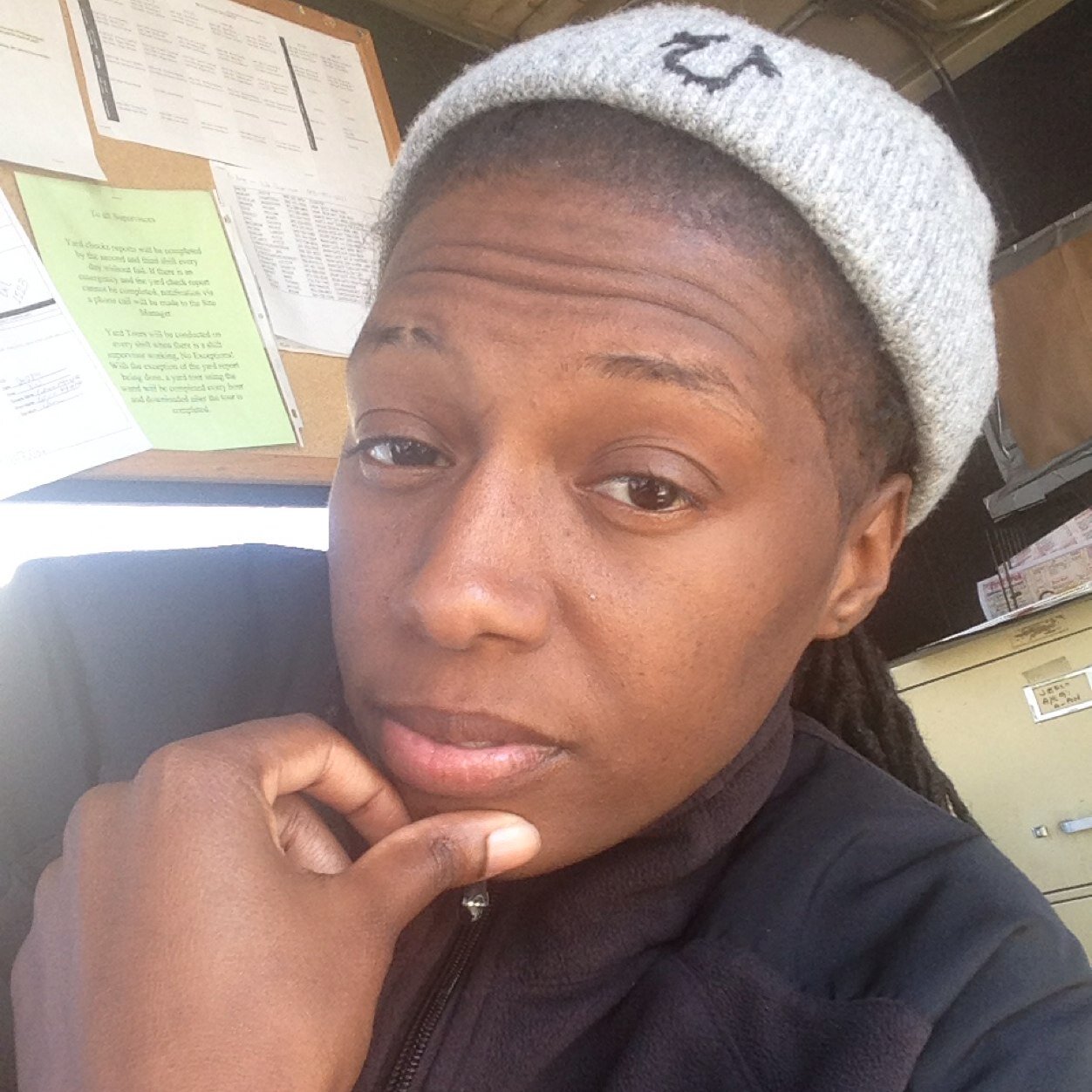 Only fly ppl tweet me..... Yea yea.