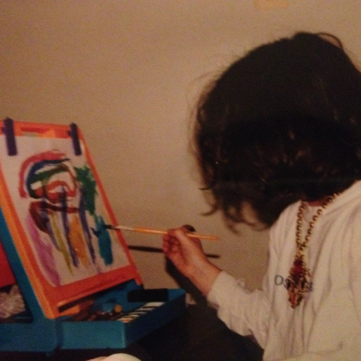 MiliPaissan's profile picture. A bookworm with a mild oreo addiction