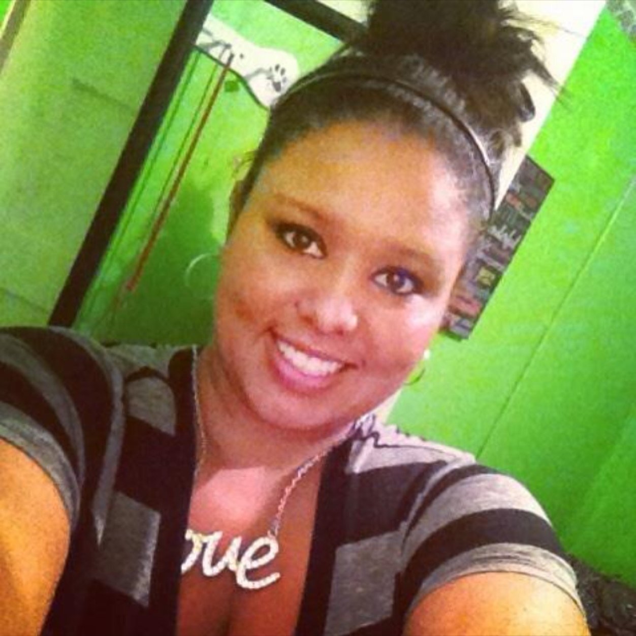 estone0026's profile picture. Strong, independent, beautiful college student. On my way too my dreams of becoming a nurse. 
~Ebony Lynn