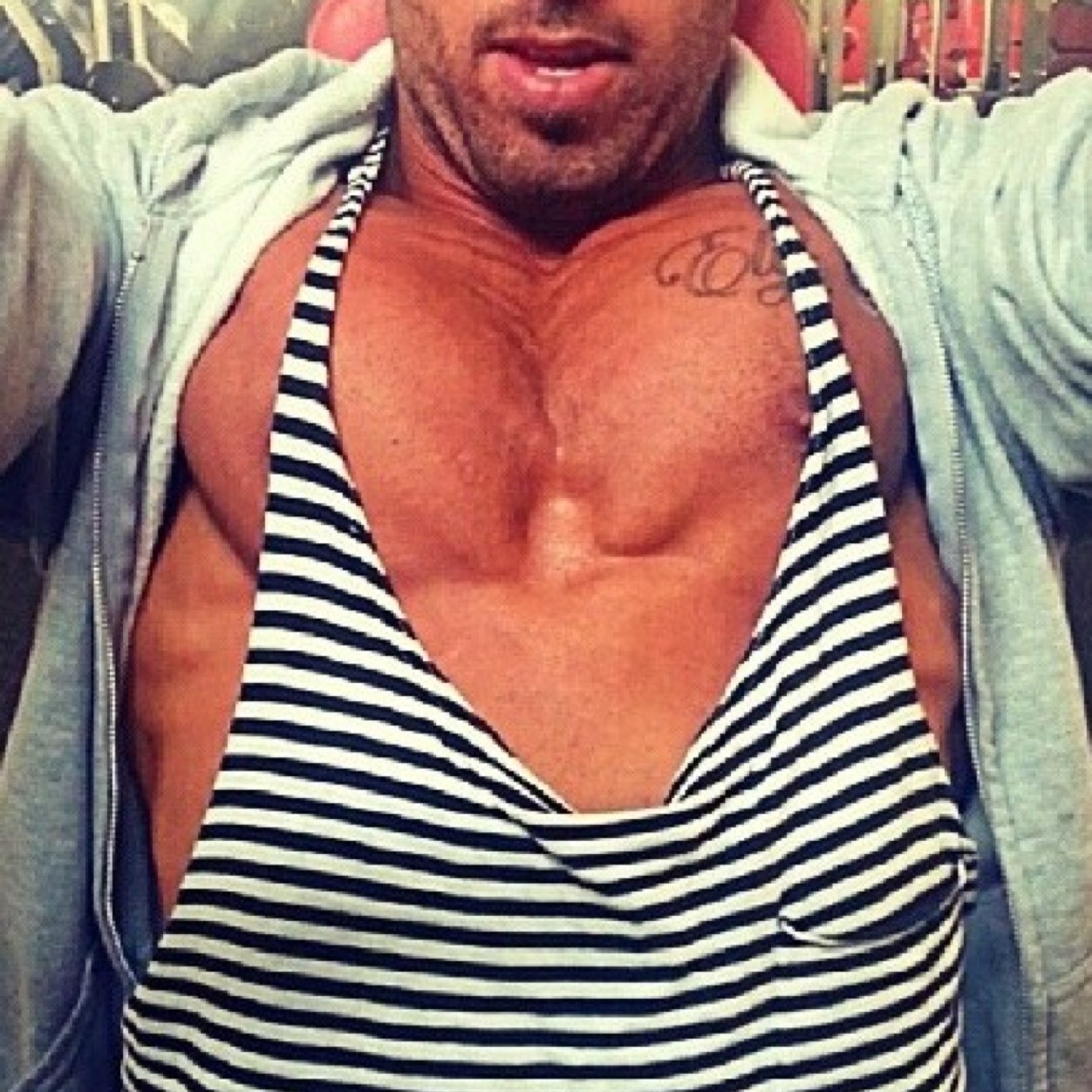 I build rocket ships and sculpt my chest on mondays. #fitfam