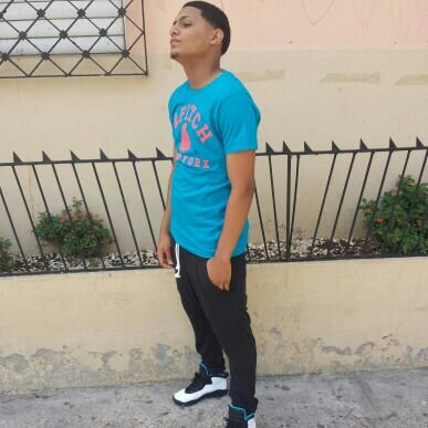 Artista urbano Jp inc récord booking:809-817-4098 la jefatura yenyen promoción