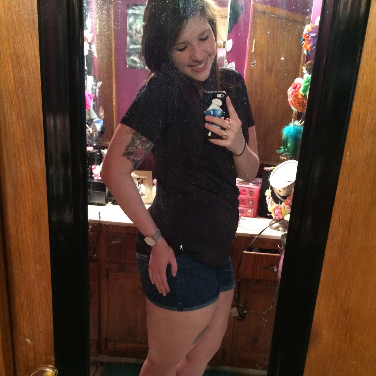 Full time Aqarius, cat mother of one, body modifier, cashier at Bolton Ford, and dreamer.