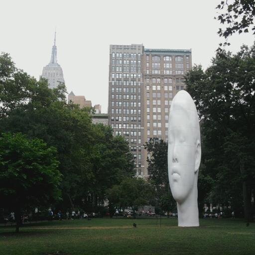 nycmoon's profile picture. Love animals & nature, appreciates modern art, & I am obsessed with architecture, & love everything NYC of course! ;)