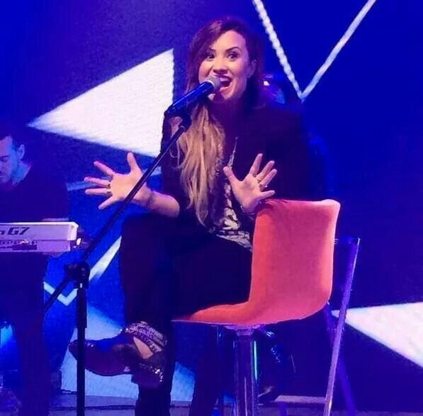 Fã clube dedicado a uma princesa @ddlovato ♡ desde 16/01/14