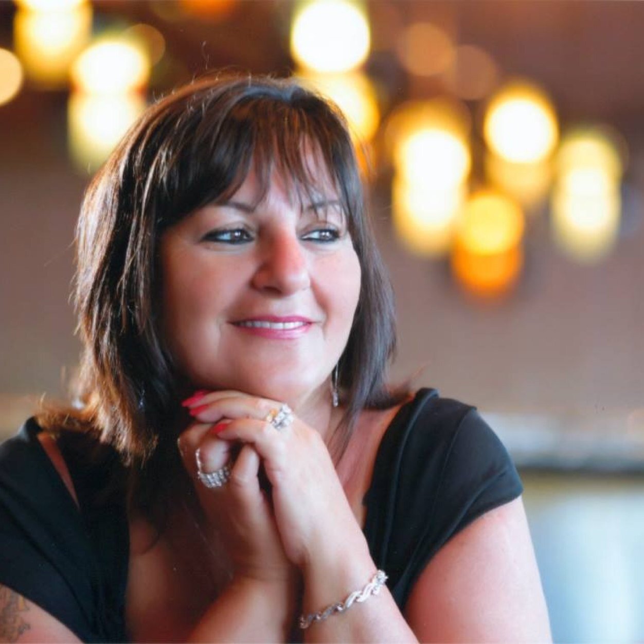 txsuzi45's profile picture. Proud conservative, God fearing, wife, mom, grandma #AllLivesMatter 
#BackTheBlue