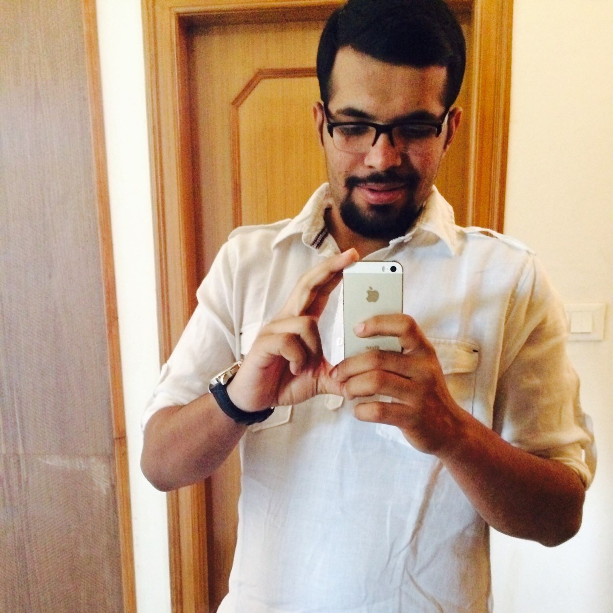 Soul shiner. Deep thinker. Great drinker.

                                                          Also - Product Sales Manager @naukri