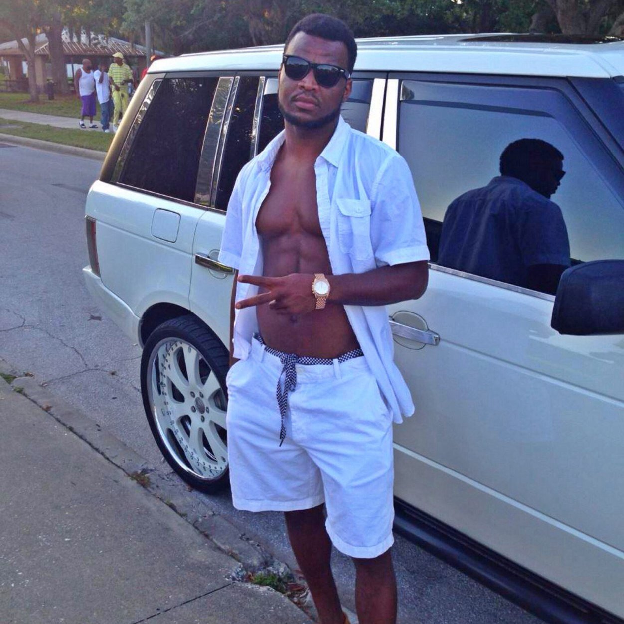 I live my life by a few f words: Faith Family  Fun Funds Florida boy Follow me to the top..... #MSUFOOTBALL