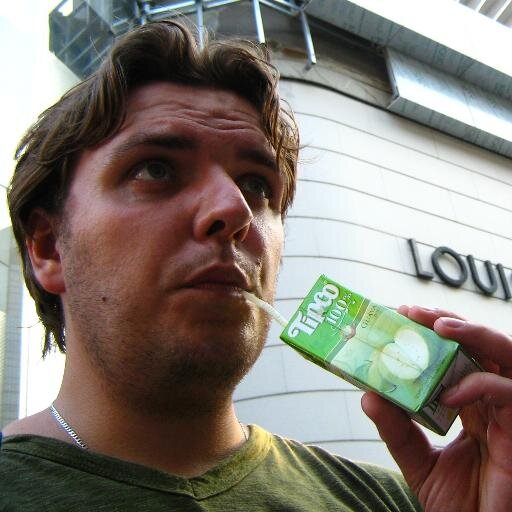 AlexanderDeev's profile picture. Делаю приятный хостинг, пиздострадаю о капиталах