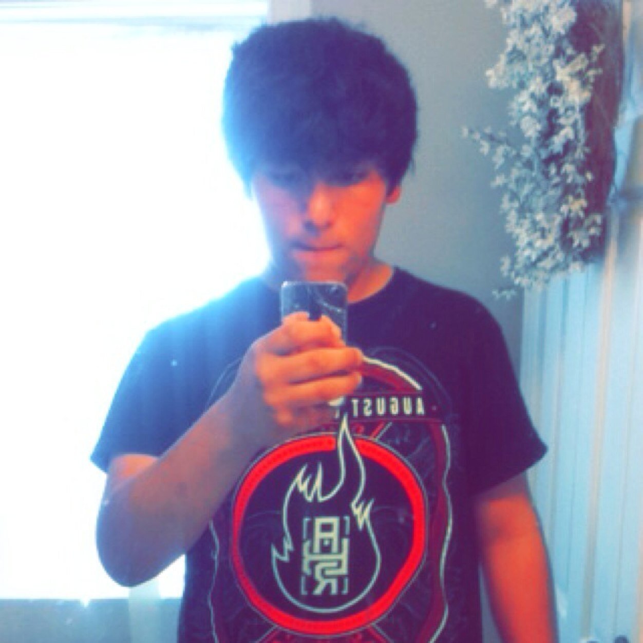 Hey my name's Nik, i like metal and rock, I play drums, bass, guitar, and scream a little bit.