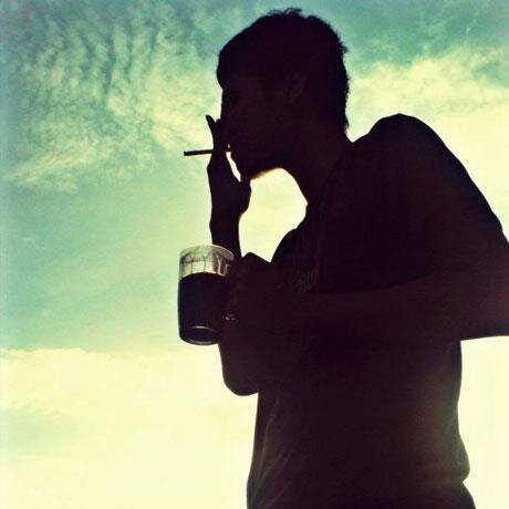 kenangan , yang sering membuat kita selalu  terpuruk