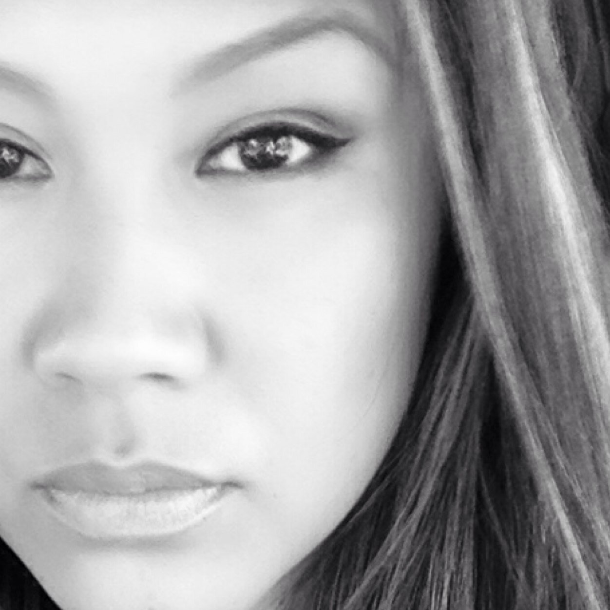 ro_reyes's profile picture. 