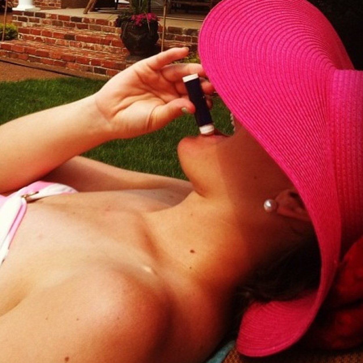 Sassy southern girl making the most of this life. Loyal friend, almost graduated, ZTA alumni. Living to bring Him glory.