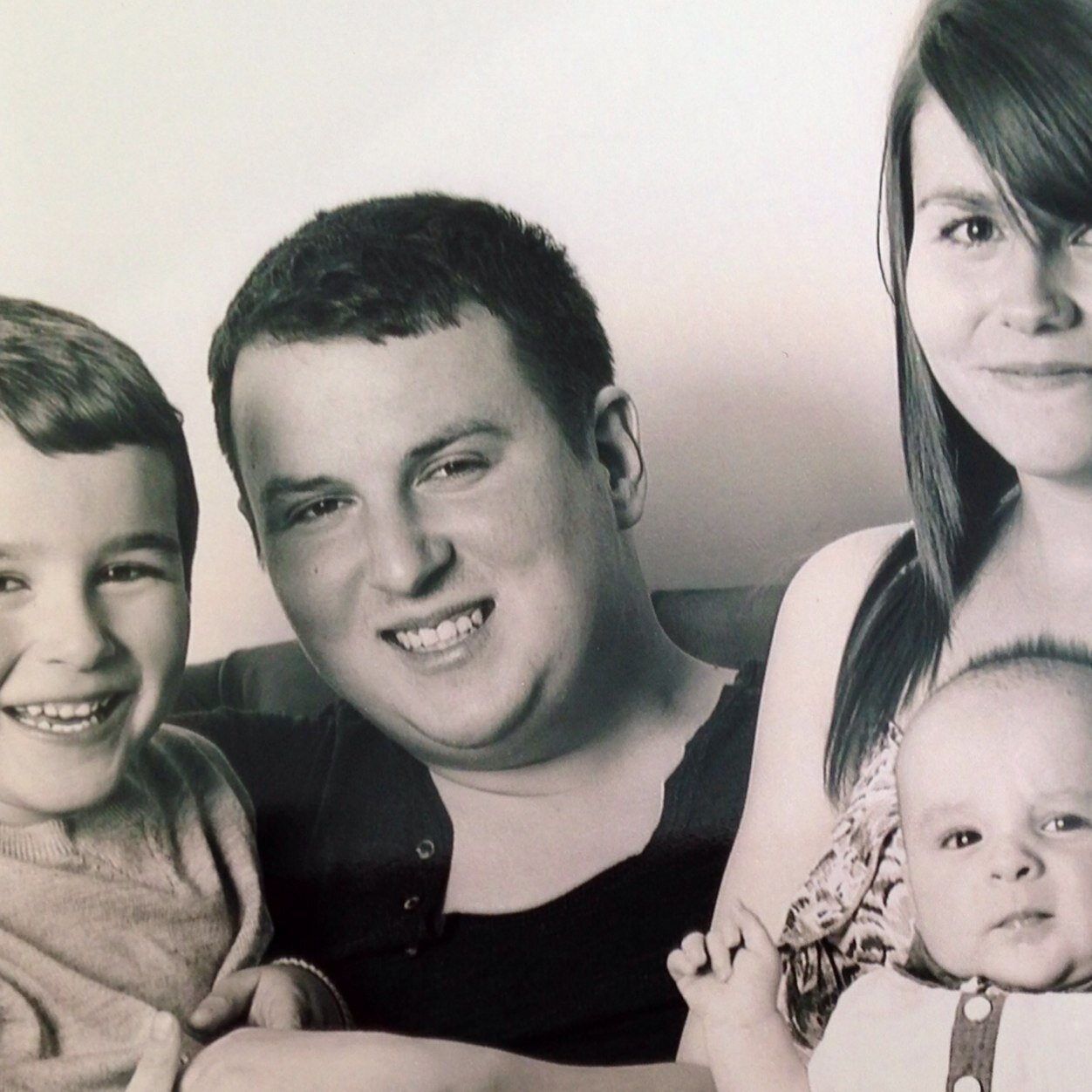 23 year old bricklayer with 2 beautiful kids and a not to bad fiancee haha