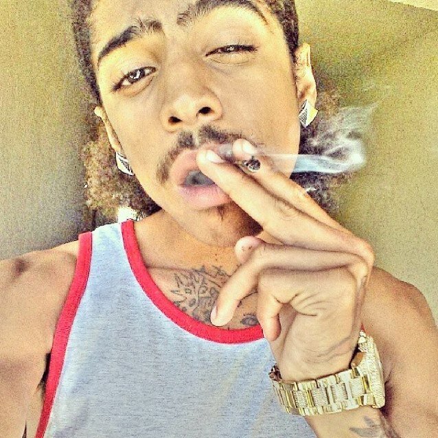 Instagram ---- @Nifty5050 Tumblr---- http://t.co/RSLQJHvLaR Email ---- MoneyMafiaaaa@yahoo.com