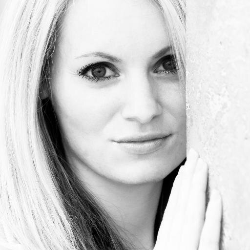 Sozial Media, Computer, Web Development, Projectmanager, Musik, Kraftsport, Fußball