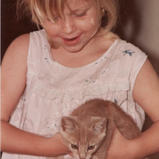 PaulinaH76's profile picture. 