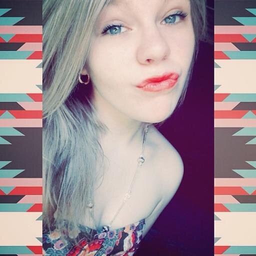 I want to feel everything but I feel nothing. I will always do more harm than good.  
Snapchat & Insta: @sa_ruhh ✌️