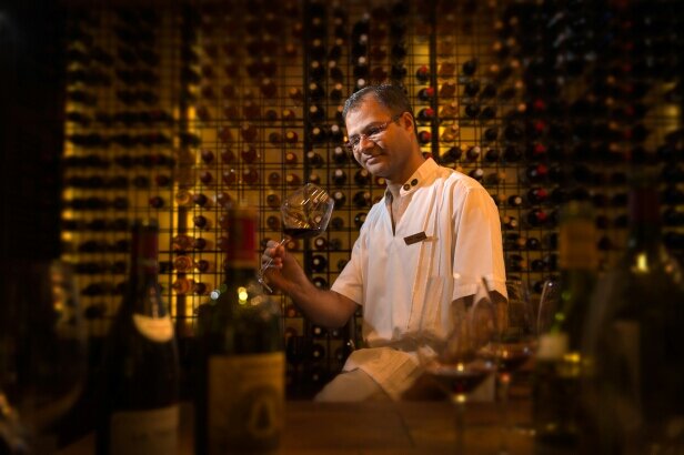 Sommelier. Beverage Management.