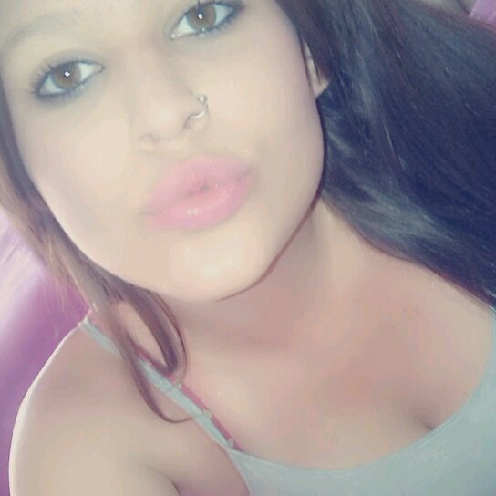 Hay distancias que enseñan a sentir con el corazón lo que las manos no pueden.”
