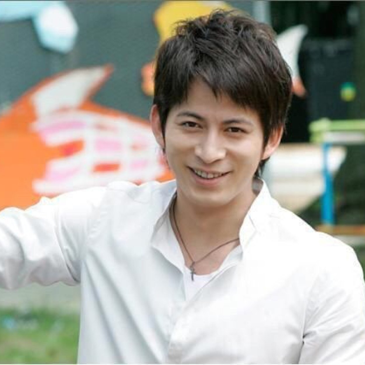 V6大好きです♪( ´▽｀) 准君よりのallです！ きがるにからんでください。