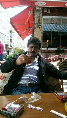 fizyoterapist, PT, insan kalmaya çalışan kişi.