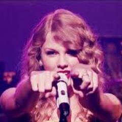 Taylor Alison Swift, You is very very very Perfect. *-* Please follow me. You is Diva.