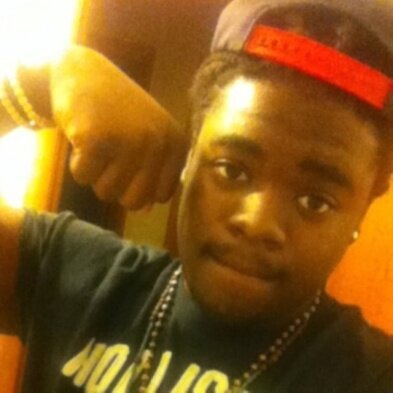 A  R I A N A IS THEE NAME.  :) THIS BOX AINT ENOUGH TO DESCRIBE ME.  TEMFOLLOWBACK