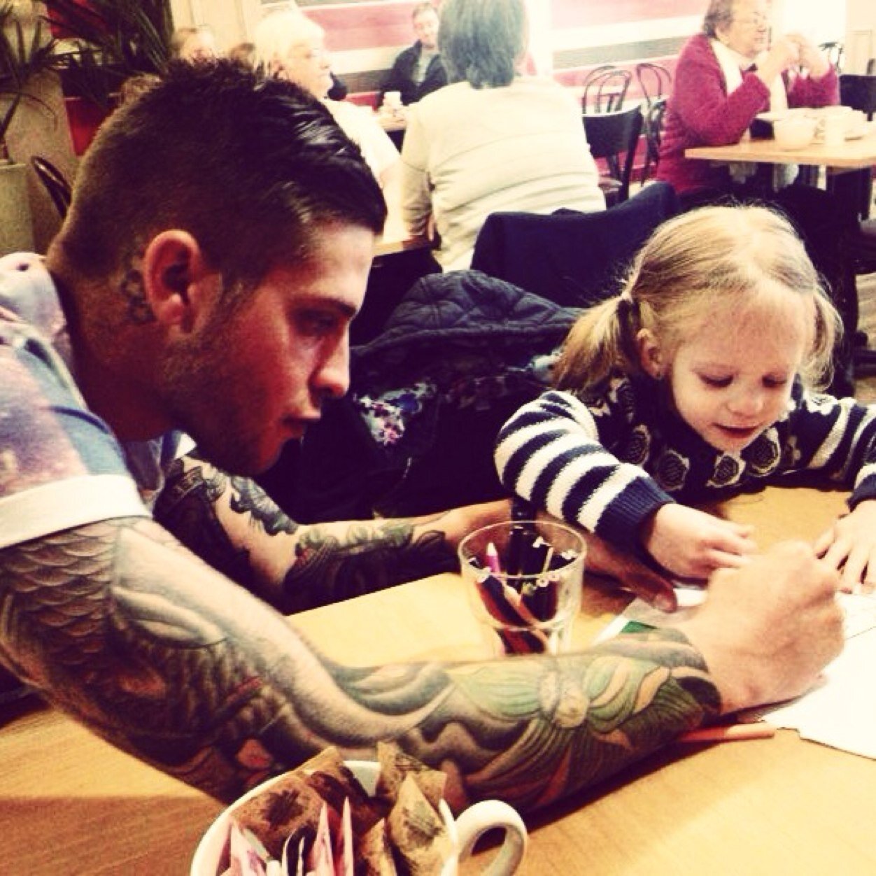 davidjstorrie's profile picture. 4 beats... And you can have that on toast