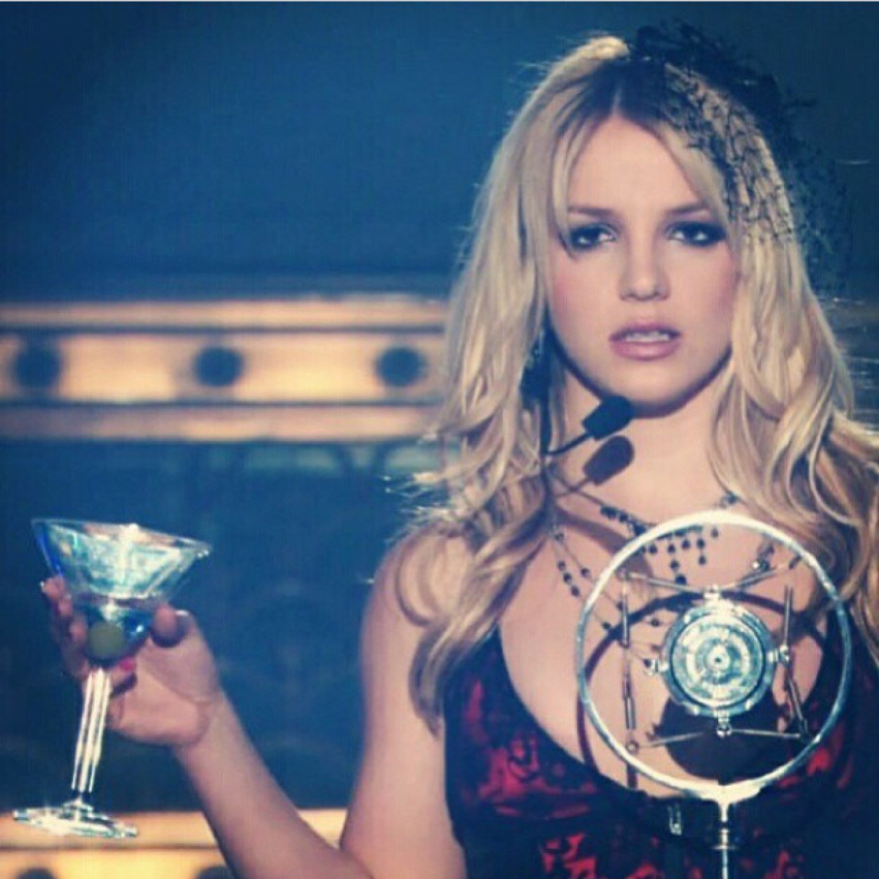 I ♥ Britney Spears :) --- october 19th #femmefataletour @britneyspears is following me! :D 
Trying to experiment with how to have fun. :)