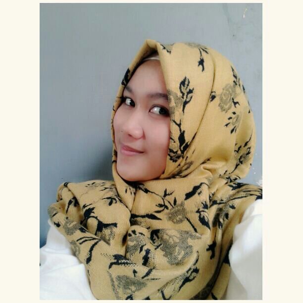 midwifery student | ig : hafizhukhanza