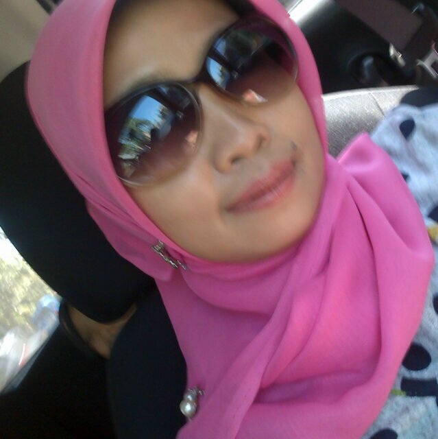 Theacher ongis nade...