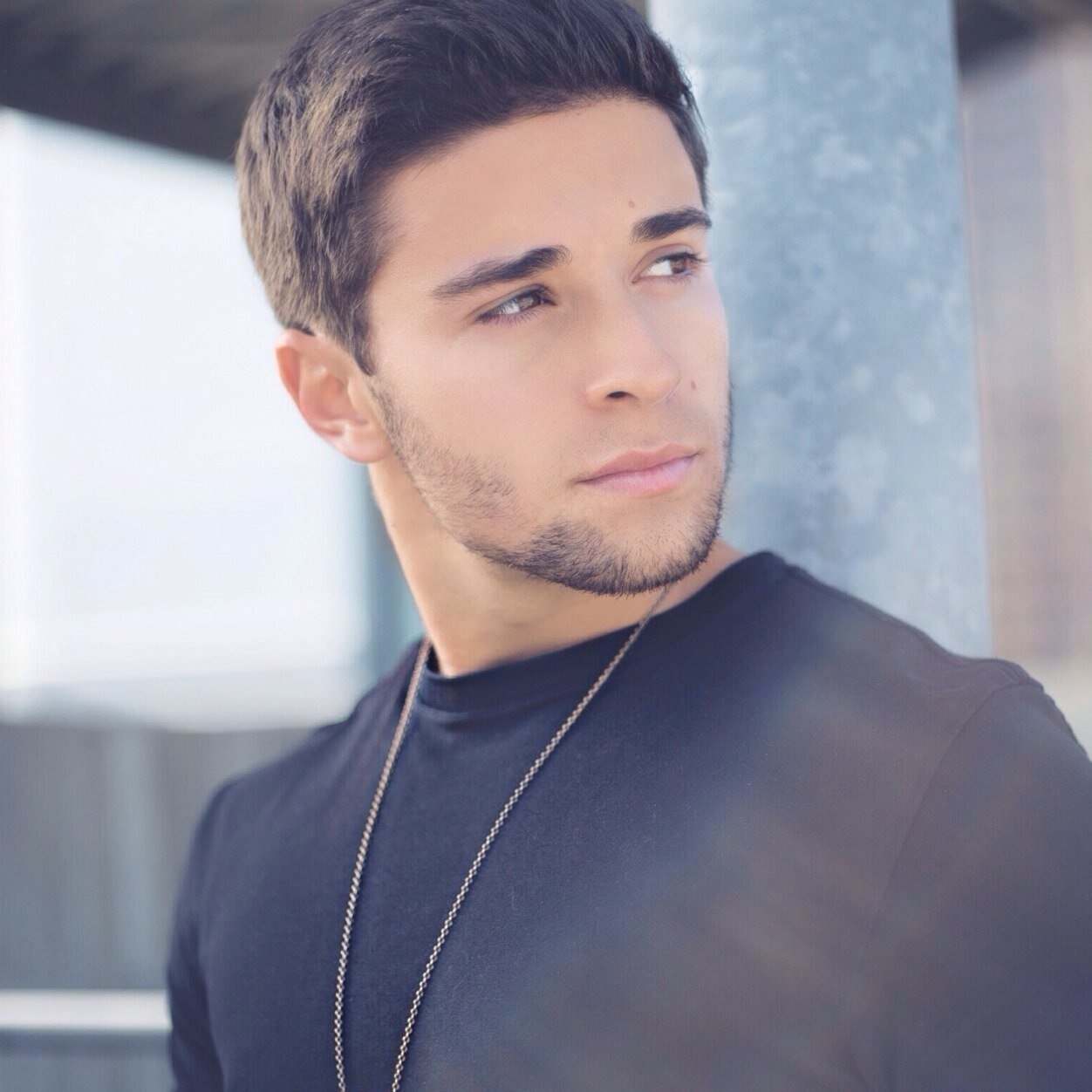 HI YOURE PROBABLY CONFUSED RIGHT NOW SO LET ME HELP YOU, JAKE CHANGED HIS USERNAME SO FOLLOW HIM @jakemiller