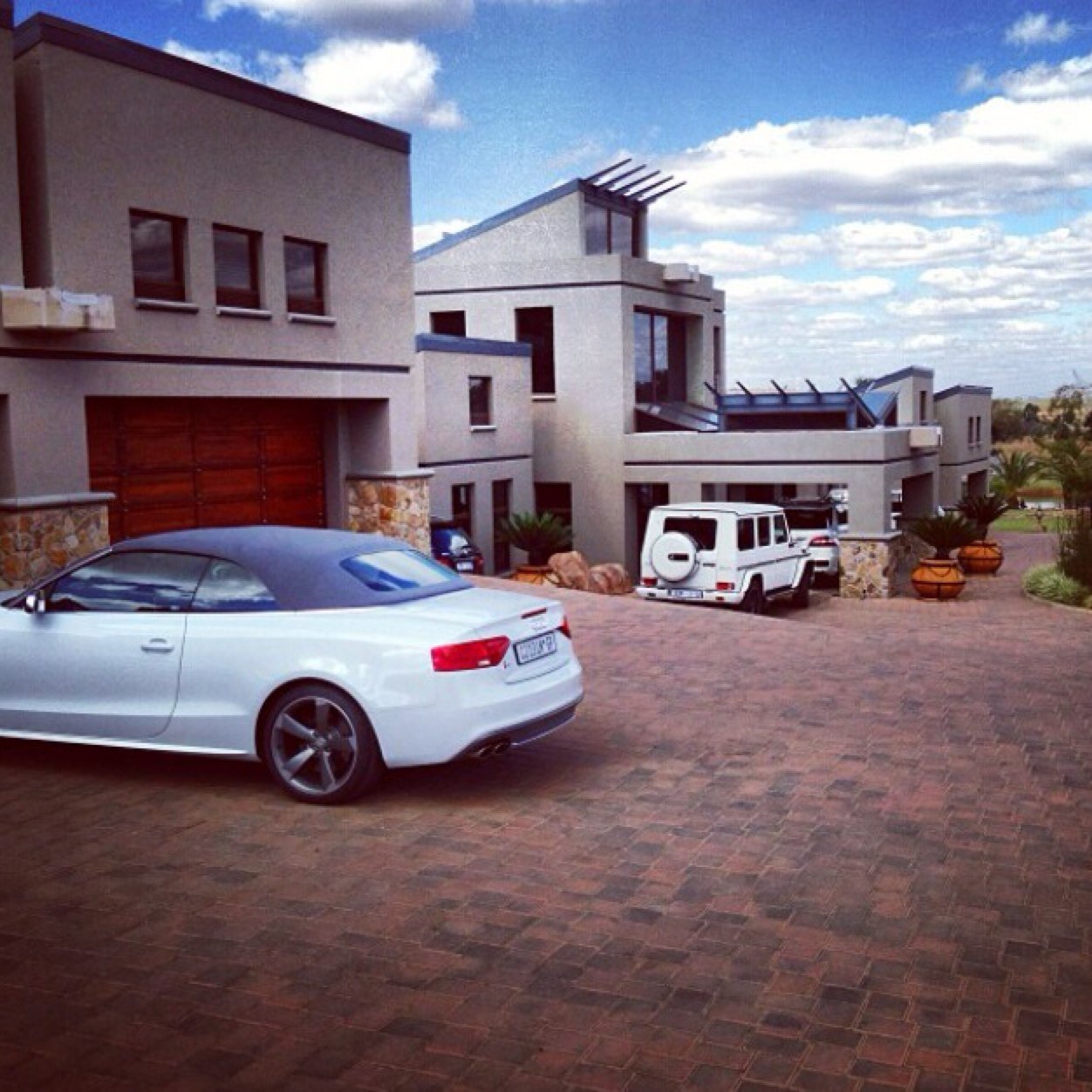 The home of sophisticated lifestyle,cars,houses and watches...