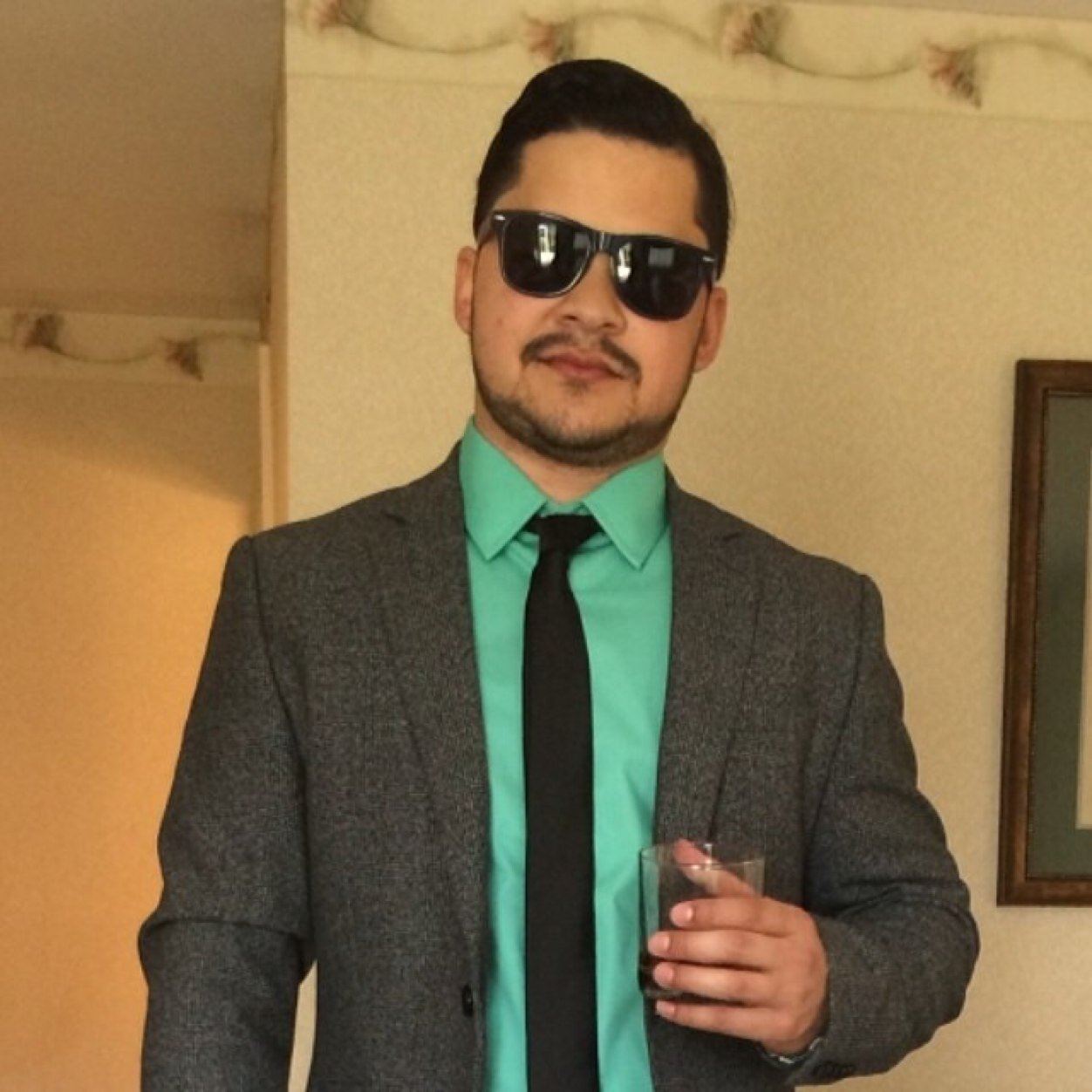Healthcare professional, you can find me around NYC/NJ or gaming on some Apex overwatch or Fortnite Grupieluv  https://t.co/tZjZUN2Ru3