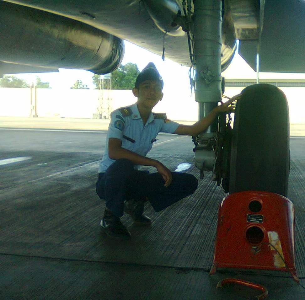 Indah nya hidup jika tdk ada masalah :) :) ;)