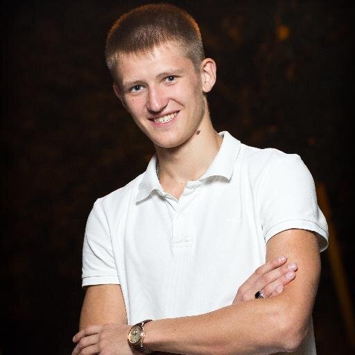 питаюсь эмоциями .

- height 188 .
- weight 80 .