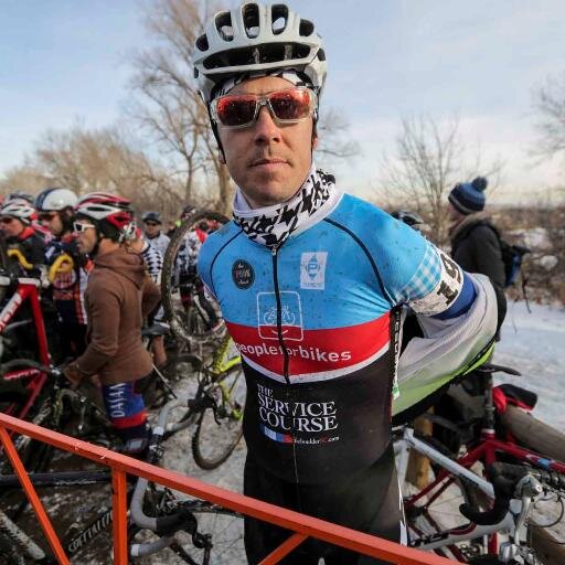 Active athletic outdoor enthusiast. Head-over hiking boots in love with Lindsay, dog lover and road bike, cyclocross racer and father of 3 amazing kids.