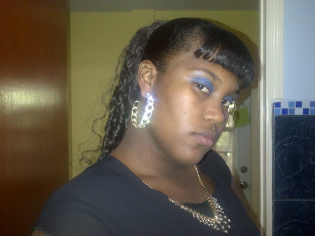 friendly, good to talk to, understanding, funny, and serious when needed, love music,n comedy.