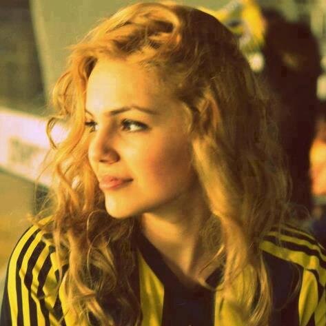 Tam bir ikizler burcu:) Biz hayatta en çok Fenerbahçe'yi sevdik