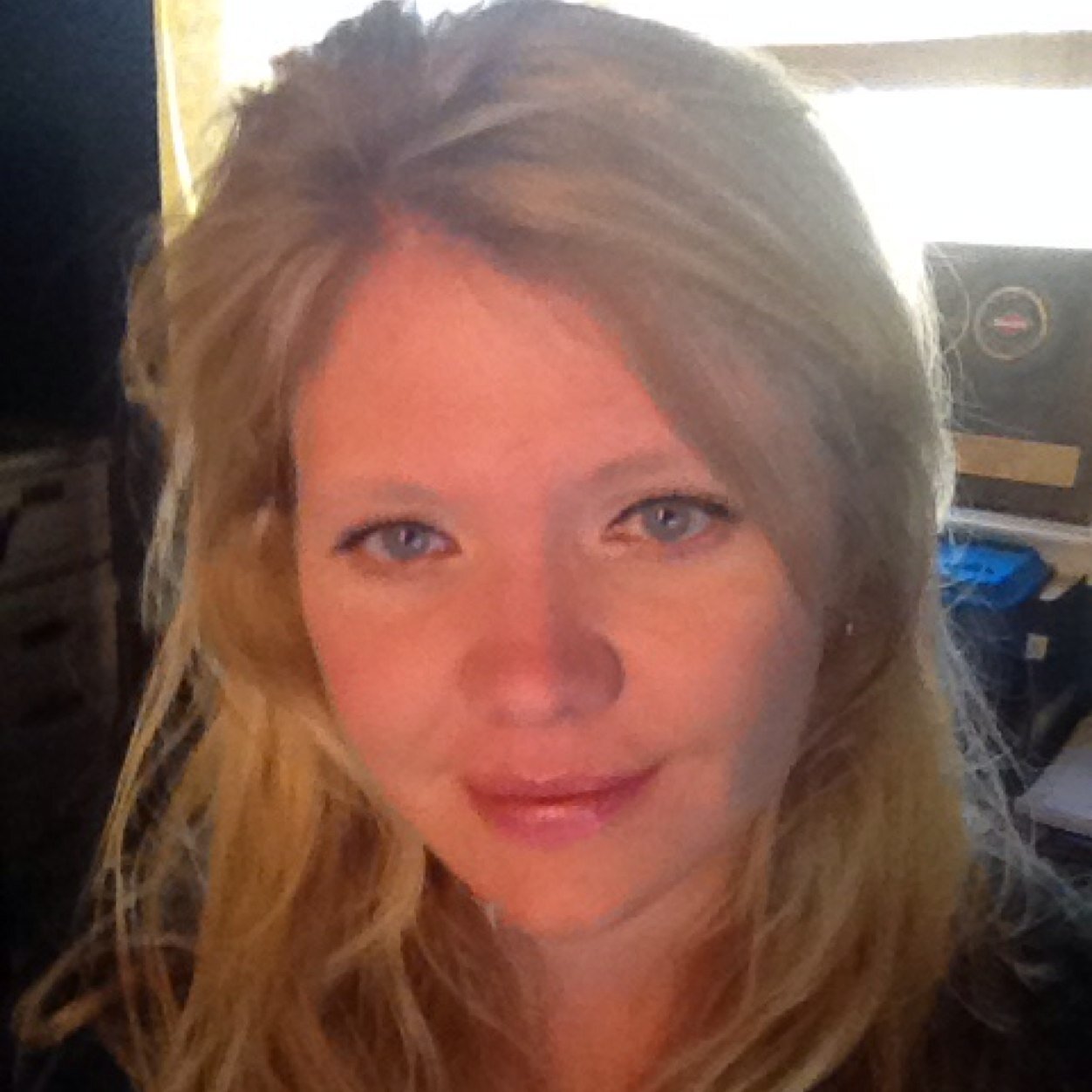 PrattKara's profile picture. Always live life in the present... Create oppurtunies to help others. Always use your words to empower and encourage anyone who may be placed on your path today