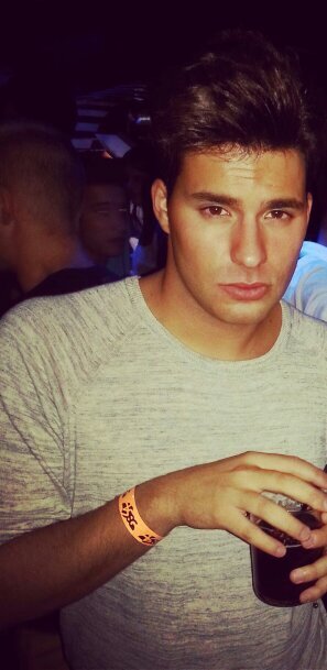 sru_ru's profile picture. Big heels = Big heart Because the high hells are closer to heaven! - Christian louboutin