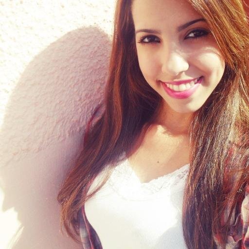 Insta : Followme @laryssasant