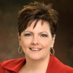 Catalyst for Revolution! Passionate, energetic & tenacious! Communications Geek, Learning Theory Advocate, Biblioholic & FOOD! Mutha@NomadHoneyBadger