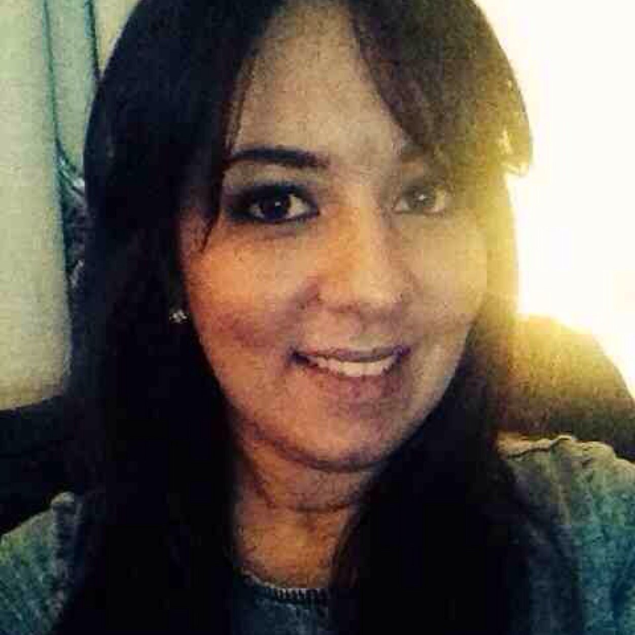 Loving life...got 1 amazing gorgeous daughter Freya and a amazing fiancee...happy girl! Amazing family + friends!!