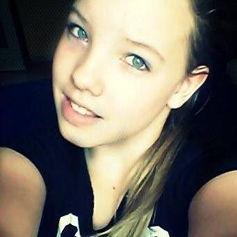 I'm DIRECTIONER ^-^ ℱℴℓℓℴω me and I'll ℱℴℓℓℴω you back ! 3 :-*